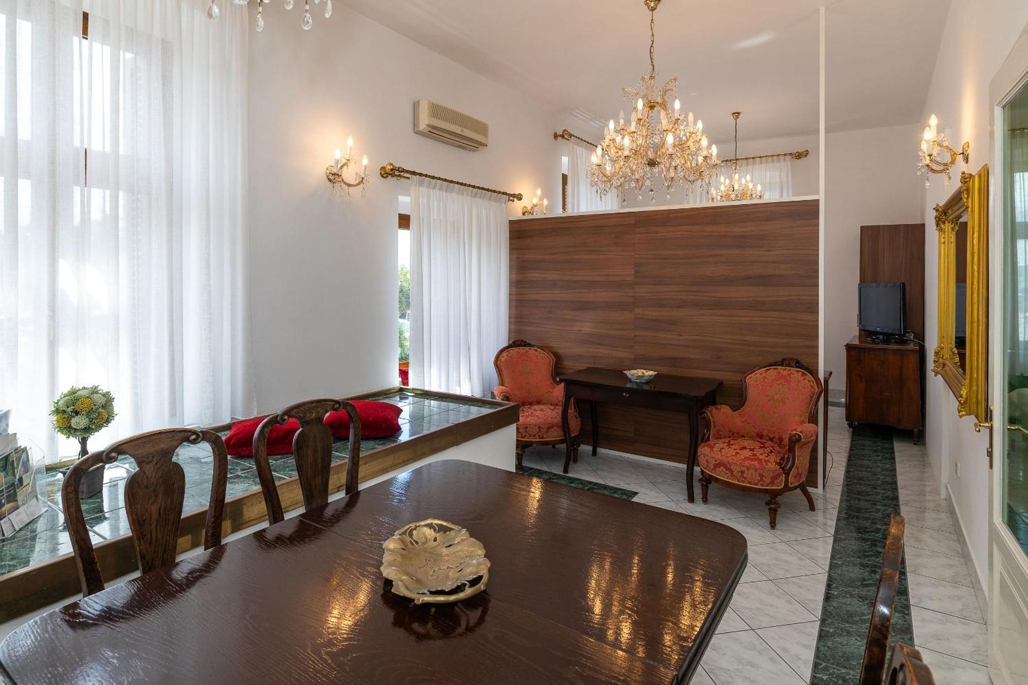 Apartments Villa Castello Crikvenica Exterior photo