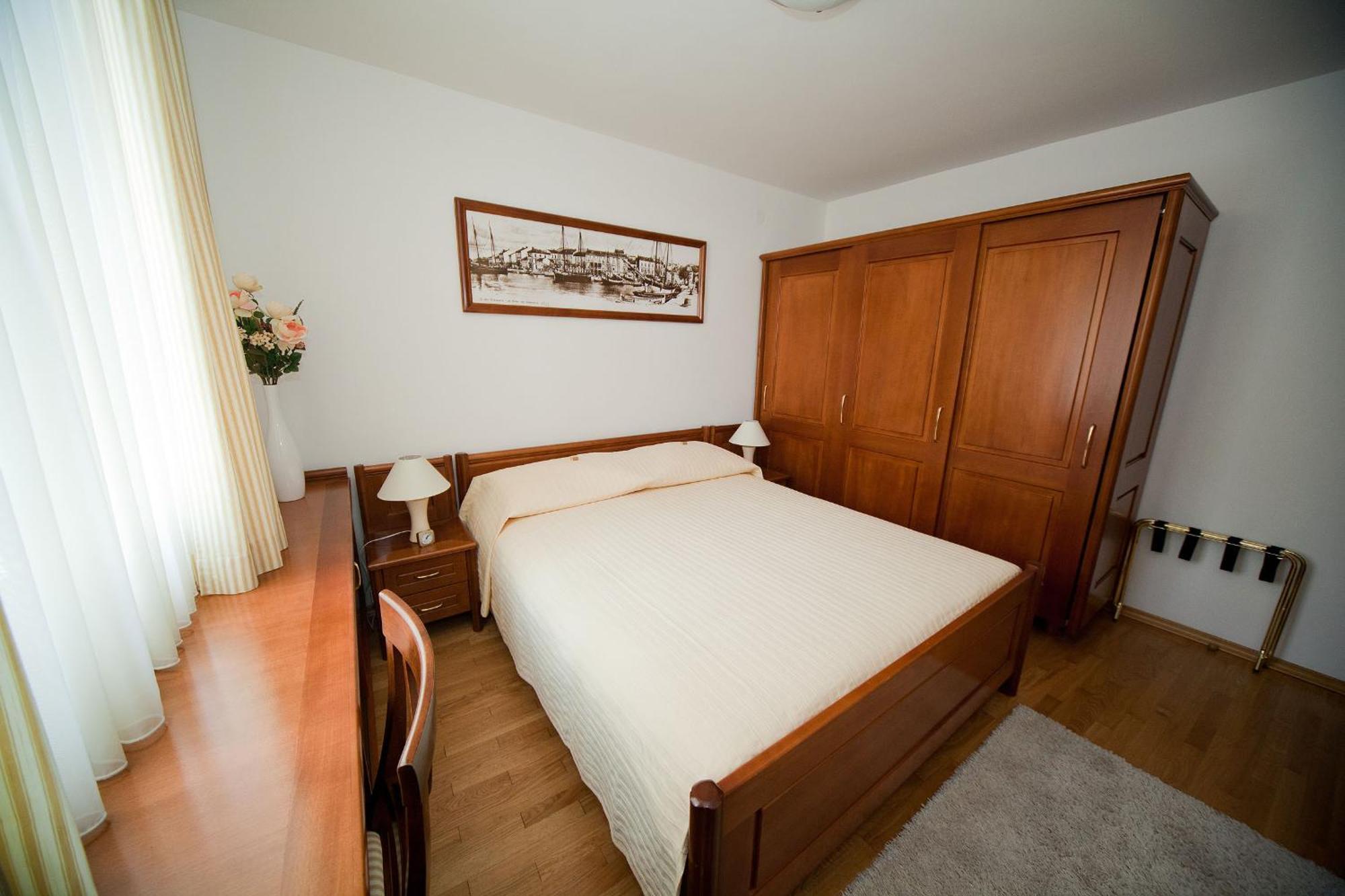 Apartments Villa Castello Crikvenica Exterior photo