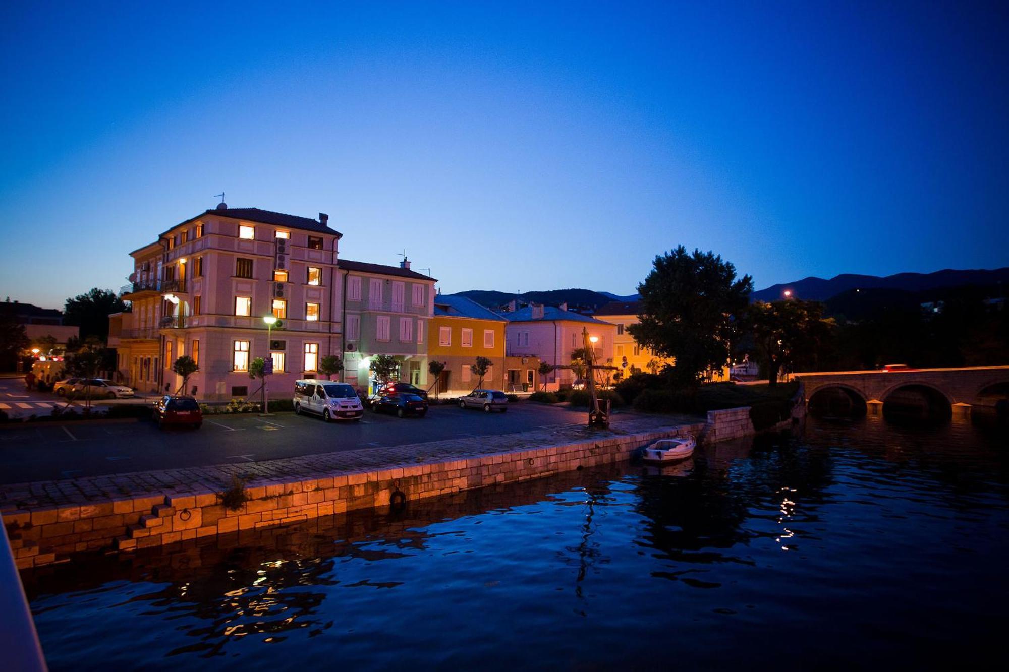 Apartments Villa Castello Crikvenica Exterior photo