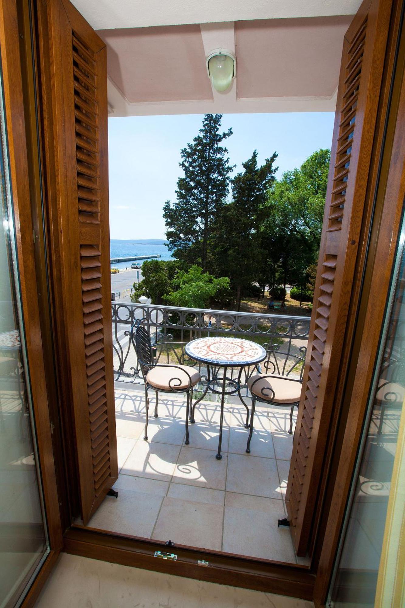 Apartments Villa Castello Crikvenica Exterior photo