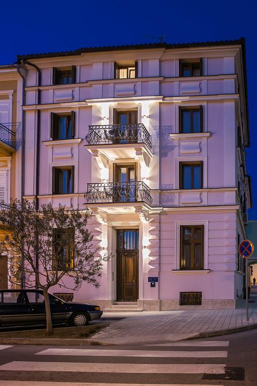 Apartments Villa Castello Crikvenica Exterior photo